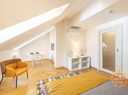 Pronájem bytu, 1+kk, 31 m²