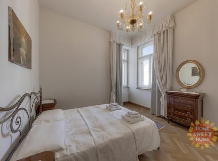 Pronájem bytu, 2+kk, 71 m²