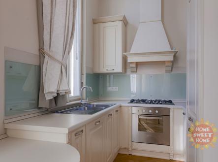 Pronájem bytu, 2+kk, 71 m²