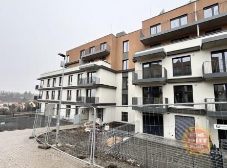 Pronájem bytu, 1+kk, 42 m²