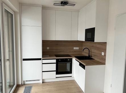 Pronájem bytu, 1+kk, 42 m²
