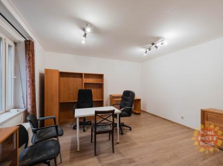 Prodej kanceláře, 120 m²