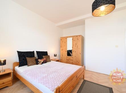 Pronájem bytu, 2+kk, 62 m²