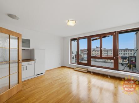 Pronájem bytu, 1+kk, 32 m² obrázek
