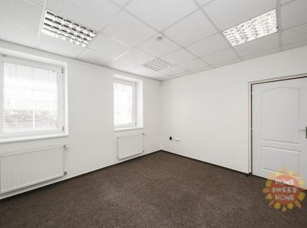 Pronájem kanceláře, 60 m²
