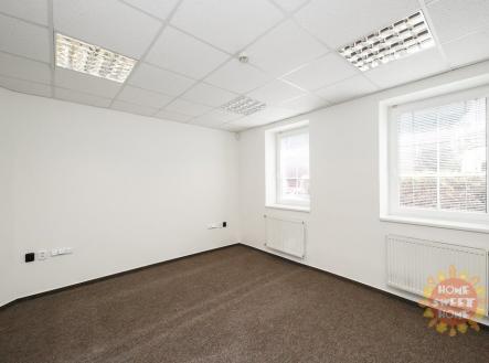 Pronájem kanceláře, 60 m²