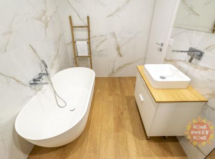 Pronájem bytu, 3+kk, 93 m²