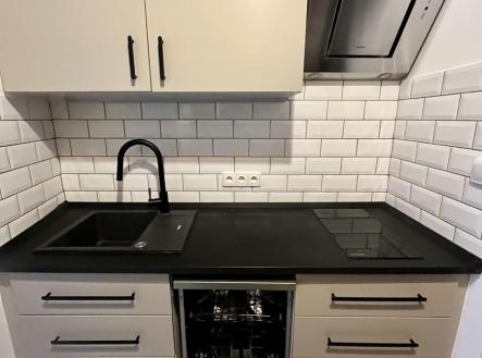 Pronájem bytu, 1+kk, 30 m²