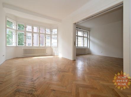Pronájem kanceláře, 139 m²
