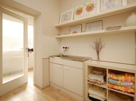 Pronájem obchodní prostor, 70 m²