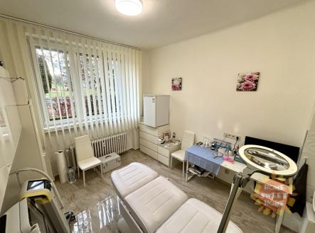 Pronájem jiné komerční nemovitosti, 18 m²