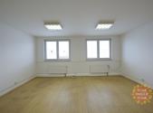 Pronájem kanceláře, 206 m²