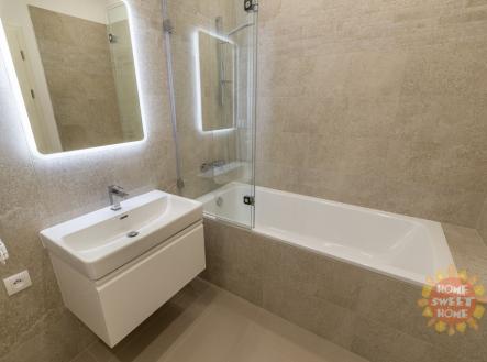 Pronájem bytu, 3+kk, 102 m²