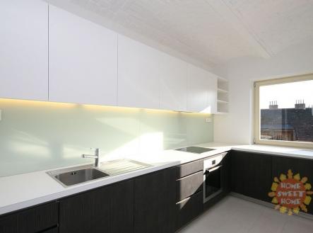 Pronájem bytu, 3+1, 130 m²