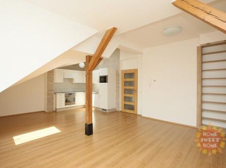 Pronájem bytu, 2+kk, 65 m²