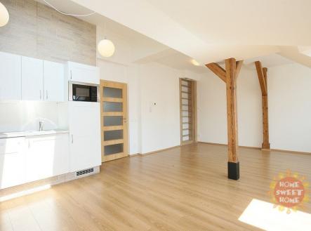 Pronájem bytu, 2+kk, 65 m²