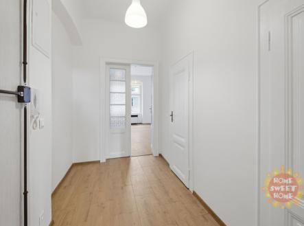 Pronájem kanceláře, 57 m²