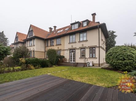 Pronájem domu/vily, 222 m²