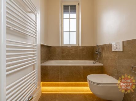 Pronájem domu/vily, 222 m²