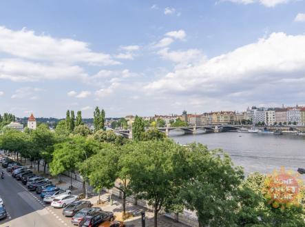 Pronájem bytu, 4+1, 143 m²