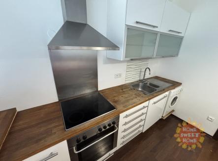 Pronájem bytu, 1+kk, 37 m²