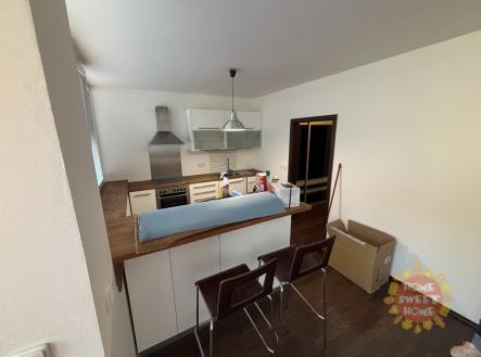 Pronájem bytu, 1+kk, 37 m²