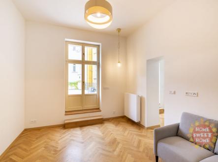 Pronájem bytu, 1+1, 125 m²