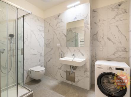 Pronájem bytu, 1+1, 125 m²