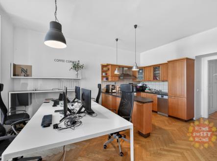 Pronájem bytu, 4+kk, 141 m²