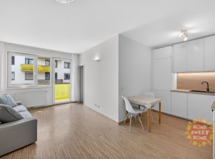 Byt 2+kk s výměrou 39 m2 k prodeji, Praha - Chodov, ulice Babická, balkon/lodžie 7,6 m2