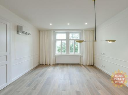 Pronájem bytu, 4+kk, 107 m²