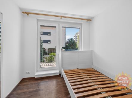 Pronájem bytu, 1+kk, 27 m²