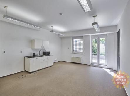 Pronájem kanceláře, 101 m²