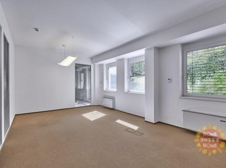 Pronájem kanceláře, 101 m²