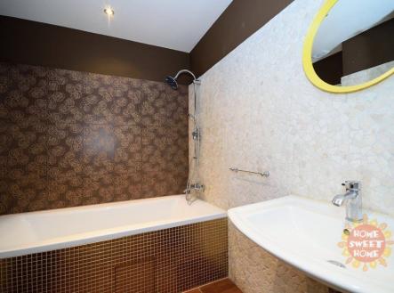 Pronájem bytu, 3+1, 130 m²