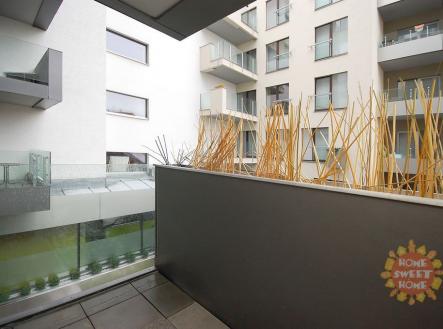 Pronájem bytu, 4+kk, 98 m²