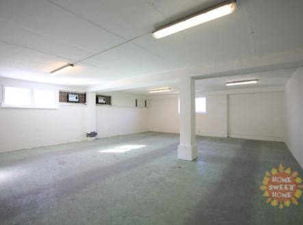 Pronájem skladu, 37 m²