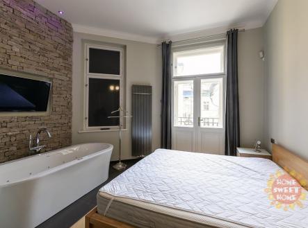 Pronájem bytu, 2+1, 80 m²