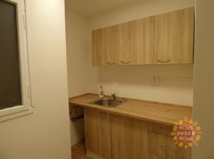 Pronájem kanceláře, 35 m²