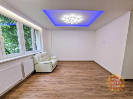 Pronájem bytu, 2+kk, 43 m²