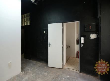 Pronájem kanceláře, 76 m²