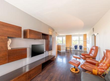 Pronájem bytu, 2+kk, 70 m²