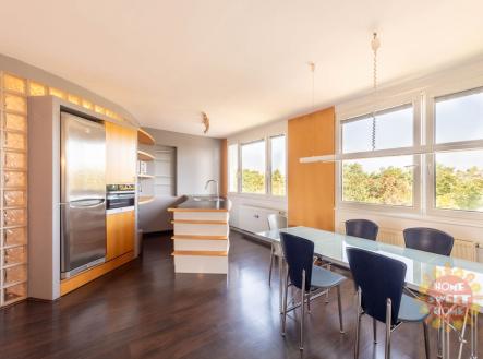 Pronájem bytu, 2+kk, 70 m²
