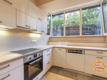 Pronájem bytu, 2+1, 80 m²