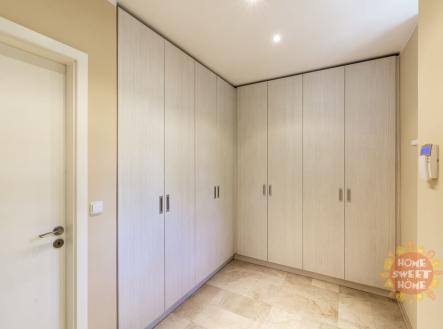 Pronájem bytu, 2+1, 80 m²