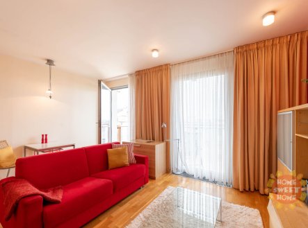 Praha, Vinohrady, pronájem krásného zařízeného bytu 1+kk (32m2), s balkónem, rezidence Korunní dvůr
