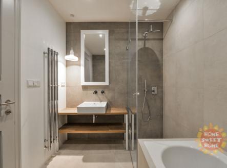 Pronájem bytu, 3+kk, 97 m²