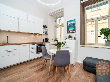 Pronájem bytu, 1+kk, 31 m²