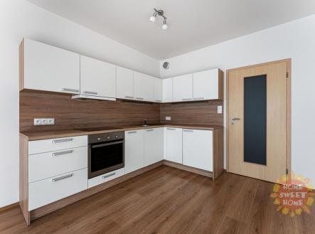 Pronájem bytu, 1+kk, 39 m²
