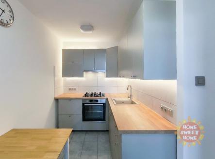 Pronájem bytu, 2+kk, 43 m²